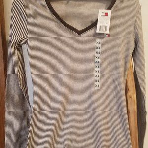 Tommy Hilfiger Long Sleeve V Neck Tee XS NWT
